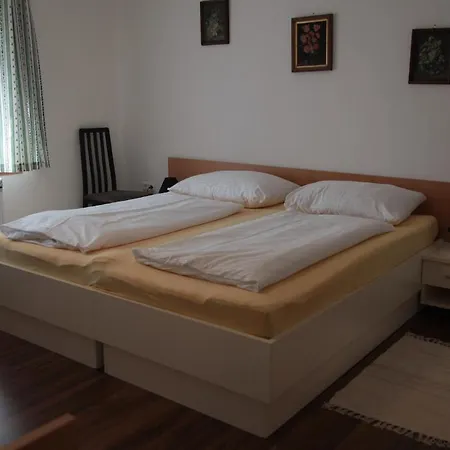 卡萨托颇力诺旅馆 招待所